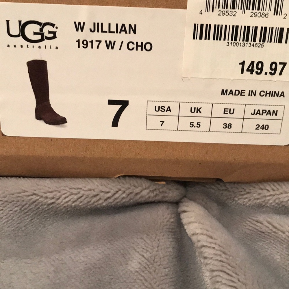 Brown suede Ugg boots